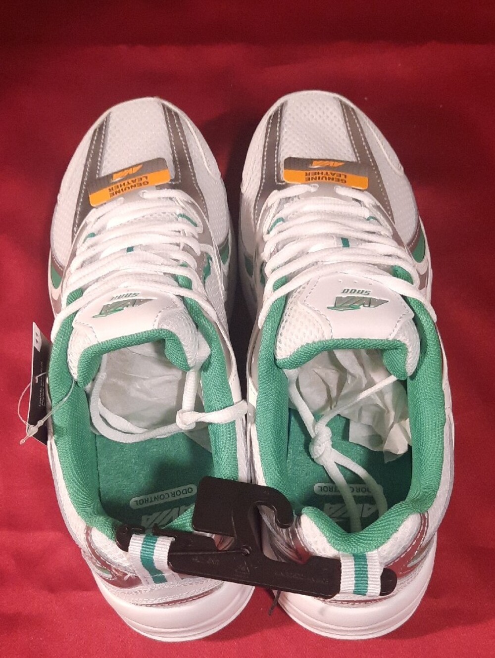 Mens Avia White and Green Running Sneakers Size 11 - Picture 4 of 6